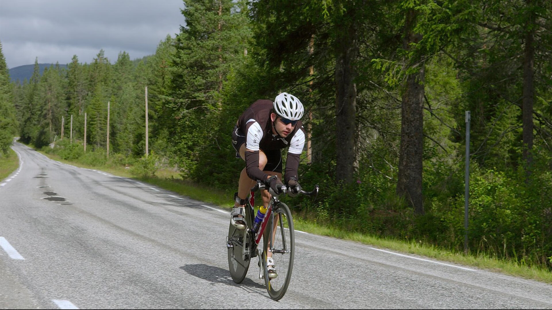 _运动员家庭故事：背后支持他们的亲情力量_，运动员家庭条件都很好吗