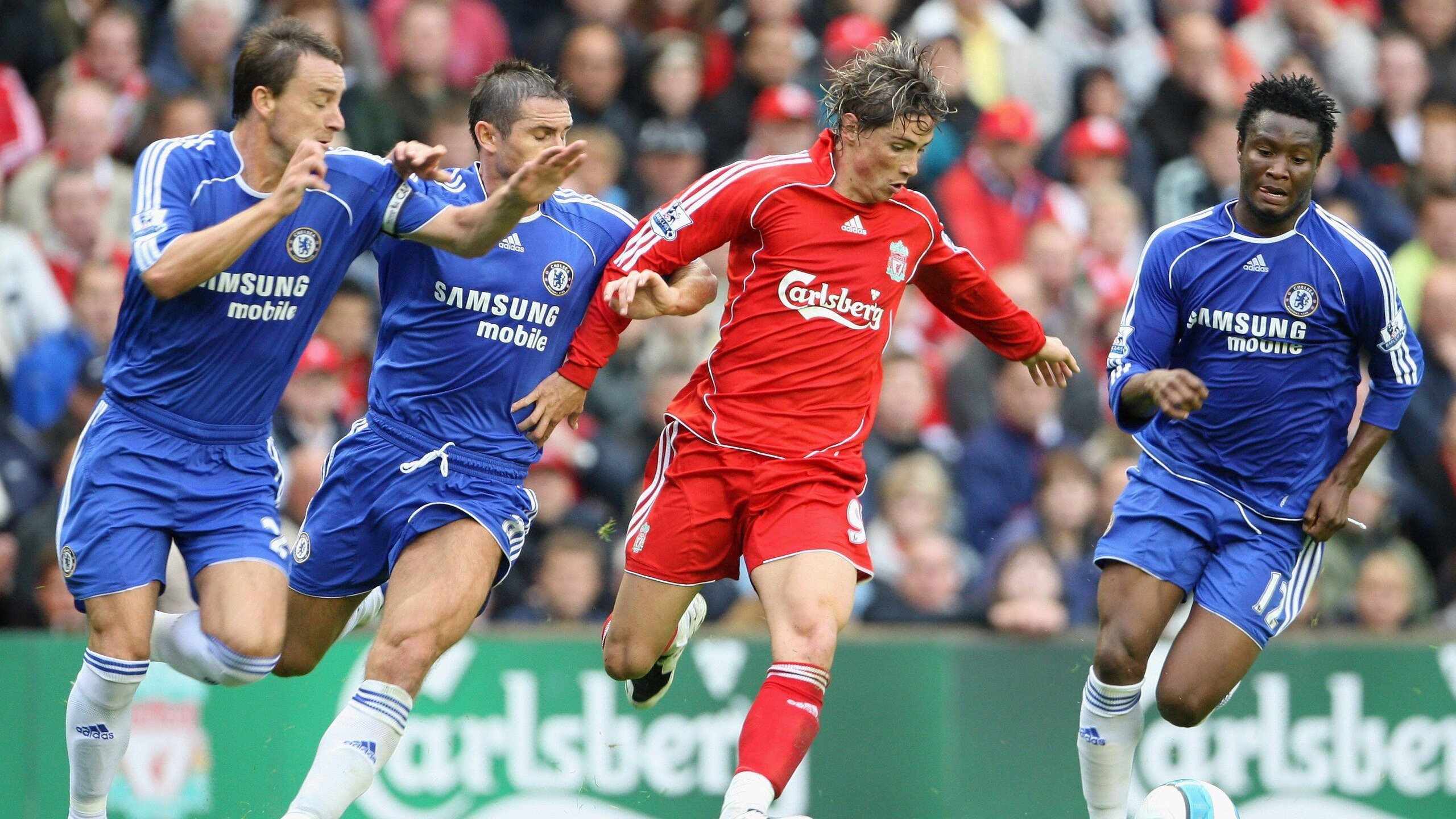 “英超最后冲刺：强队纷纷发力，争夺佳绩”，英超最后两轮对阵